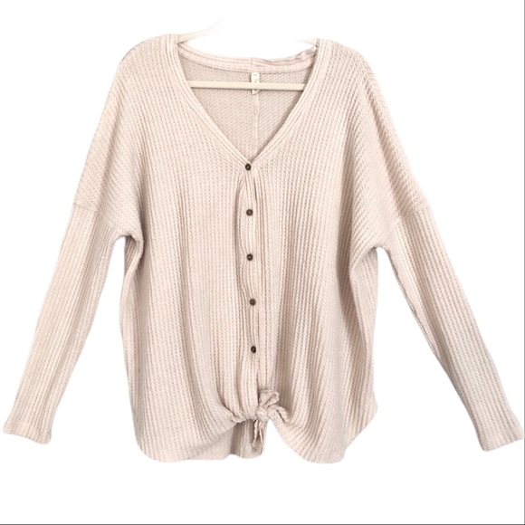 Wishlist Tops - Wishlist waffle tie knot button down thermal top
